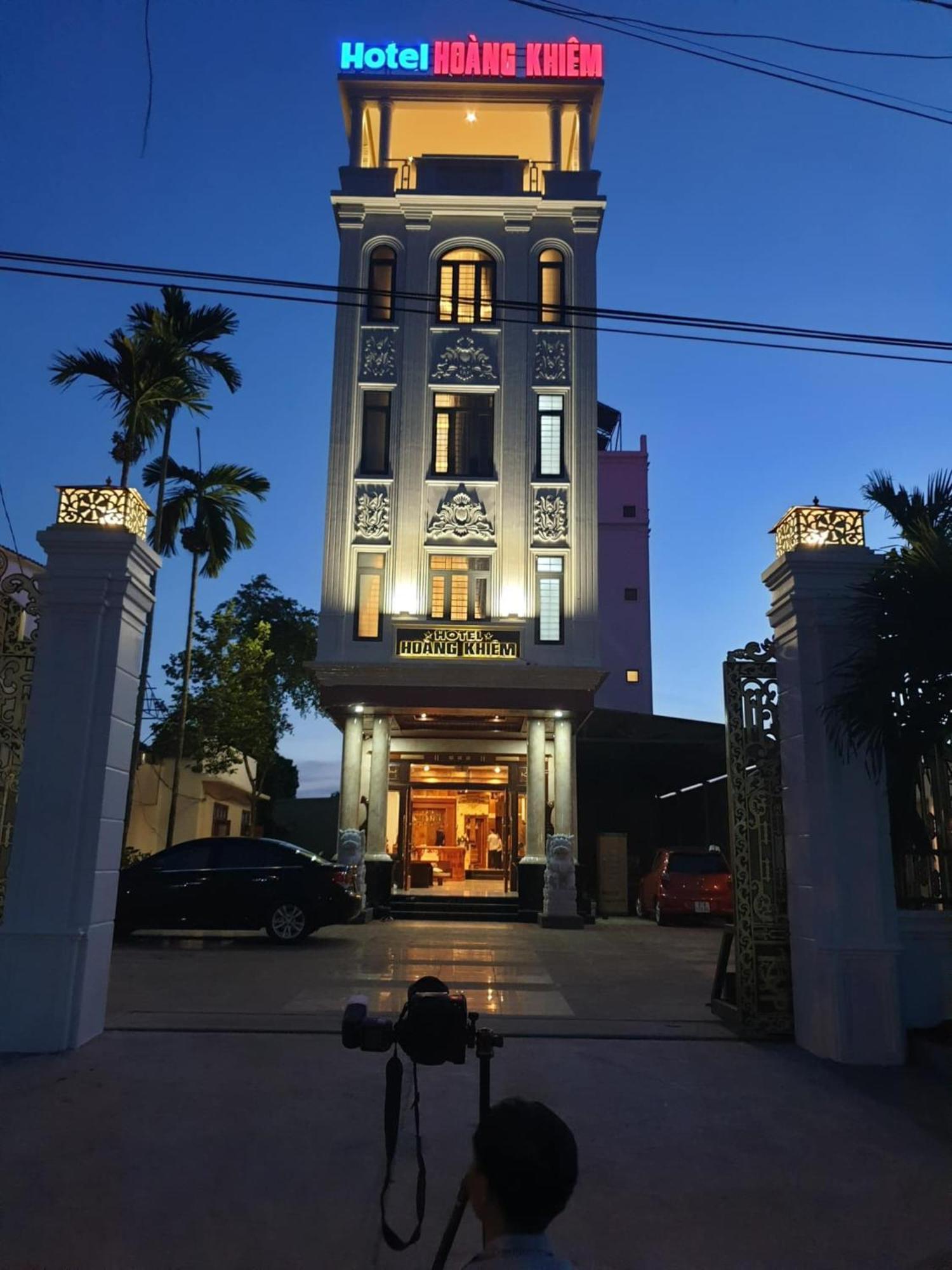 Hoang Khiem Hotel 波来古市 外观 照片