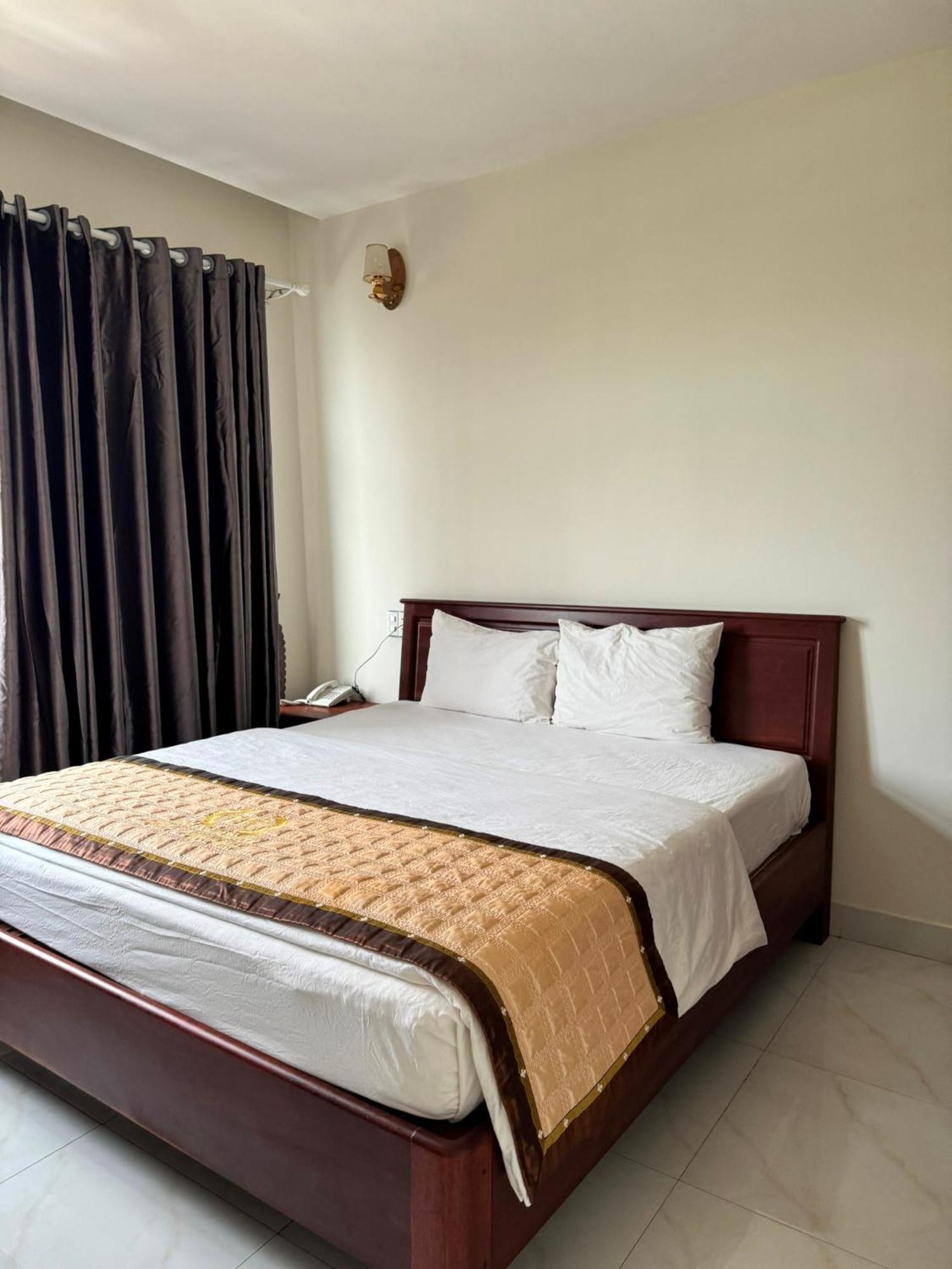 Hoang Khiem Hotel 波来古市 外观 照片