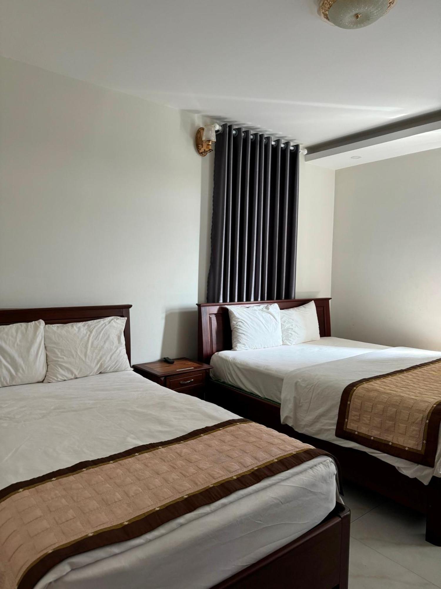 Hoang Khiem Hotel 波来古市 外观 照片