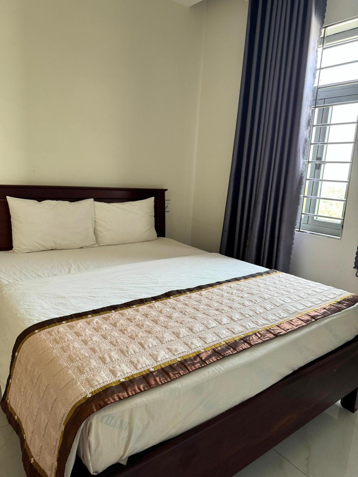 Hoang Khiem Hotel 波来古市 外观 照片