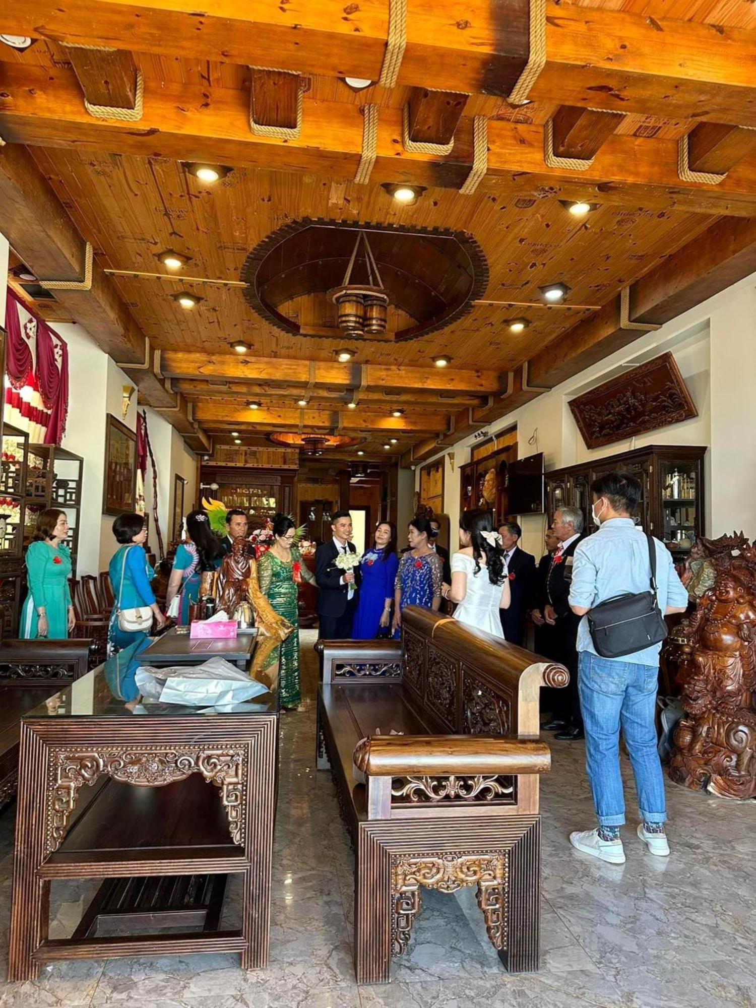 Hoang Khiem Hotel 波来古市 外观 照片