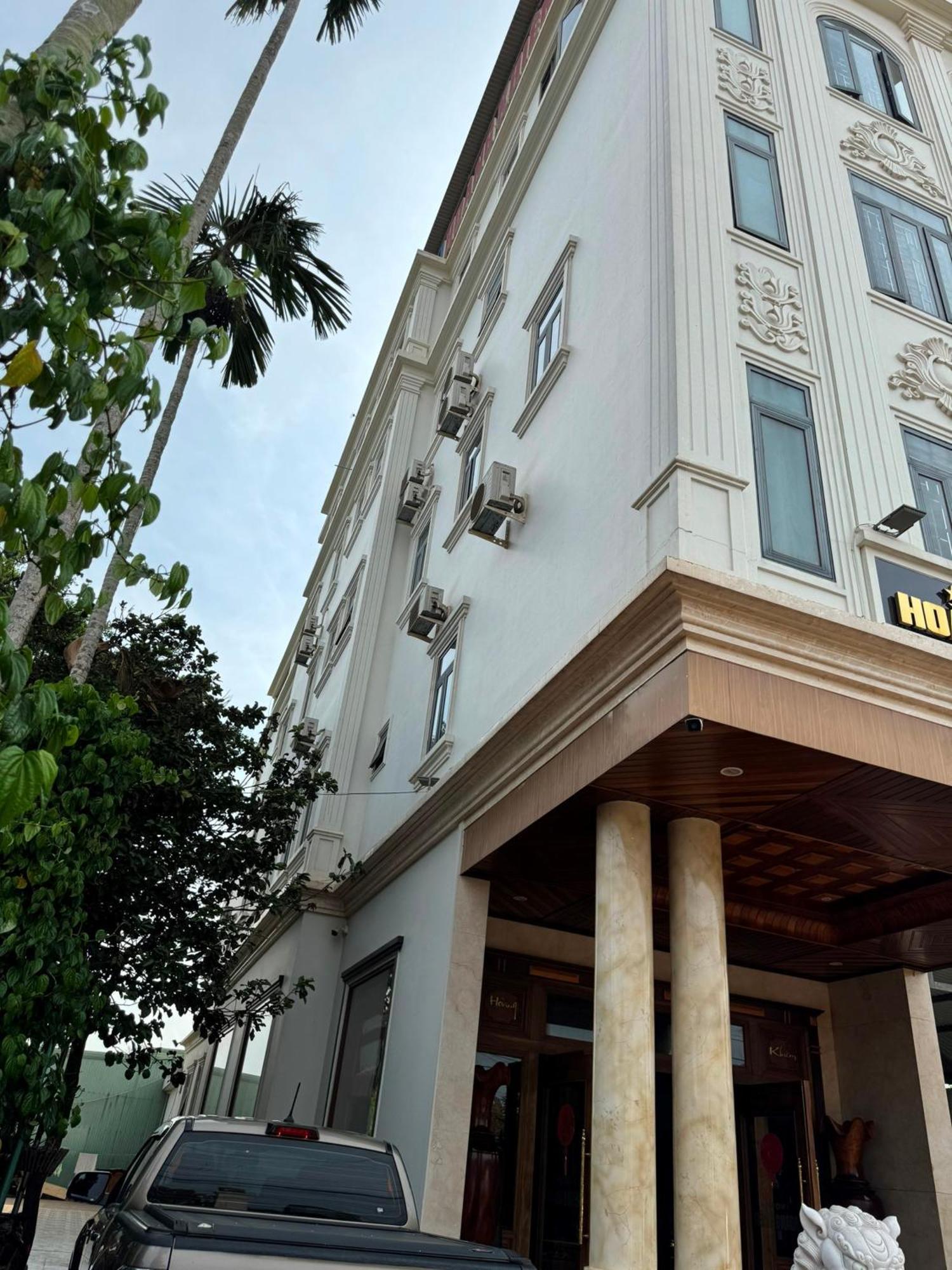 Hoang Khiem Hotel 波来古市 外观 照片